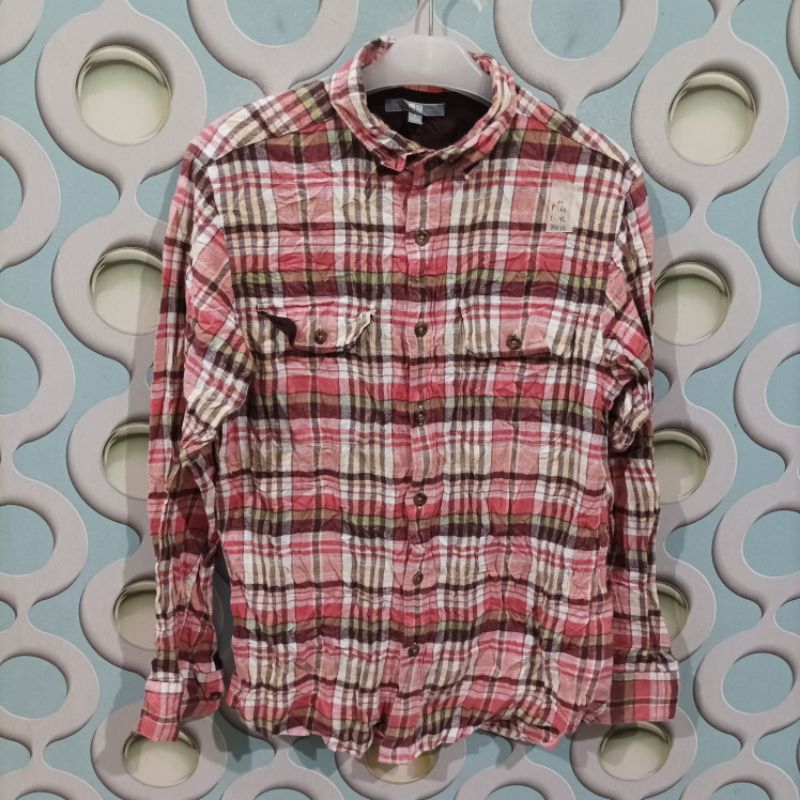 KEMEJA PRIA SECOND UNIQLO ORIGINAL SIZE M NZR006