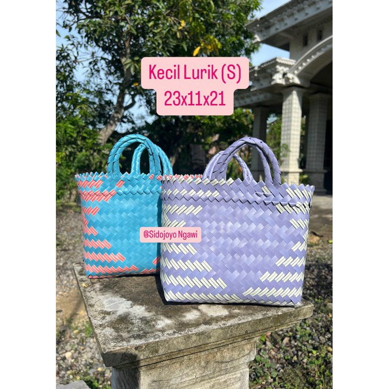 Tas Anyaman Kecil Lurik (S) untuk hajatan parcel lebaran dll