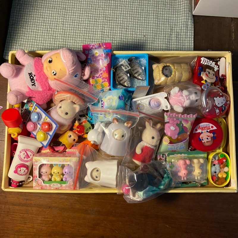 various gotochi sylvanian kuji camping ghost cat secret peko kewpie rody anpanman keychain angel blu