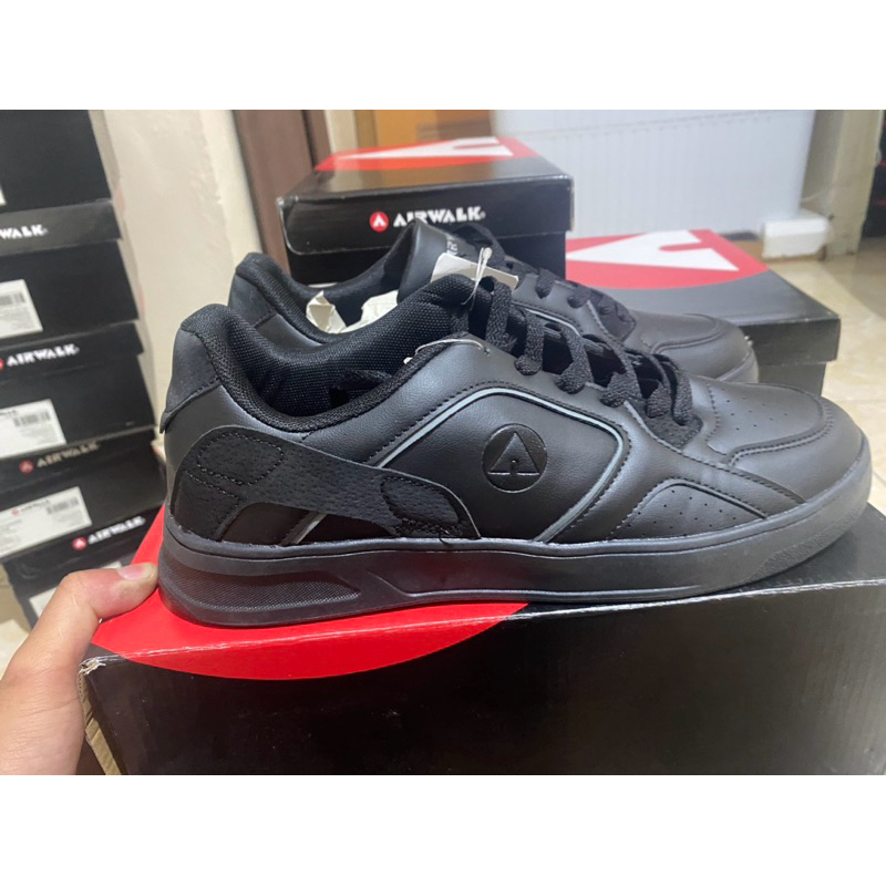 Sepatu Casual Pria Airwalk Balkis  Black Men's Original AIWXF240508DB