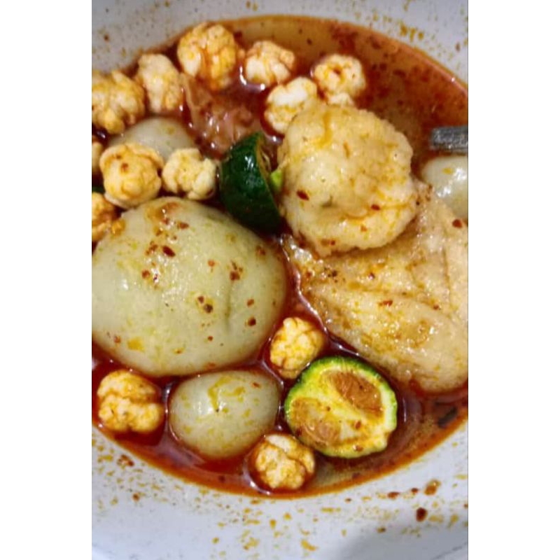 

Baso aci isi tetelan, dan 5pcs aci cidawqng (baso aci daun bawang)