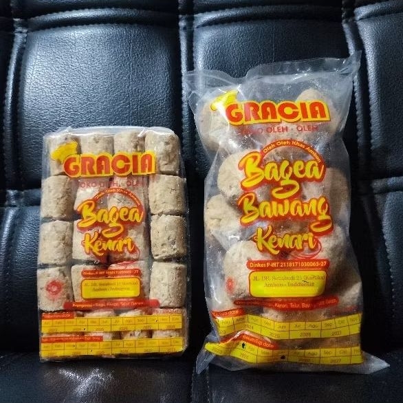 

Gracia Bagea Kenari Asin dan Rasa Bawang Oleh - Oleh / Jajanan / Cemilan / Kue Asli Khas Ambon / Manado Ternate)