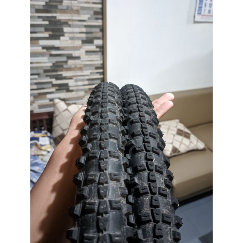 sepasang ban schwalbe smart sam 45c
