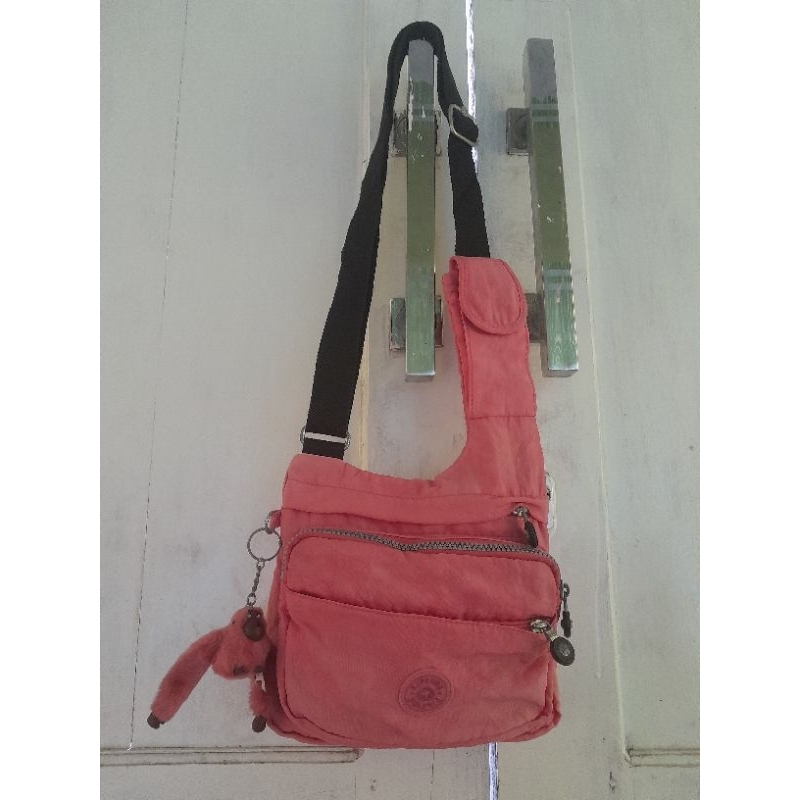 slingbag KIPLING branded original lengkap nomor seri besi2 embos unik preloved pl second tas monza