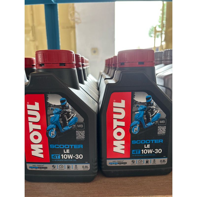Oli motul scooter 4T 10W-30 0,8L