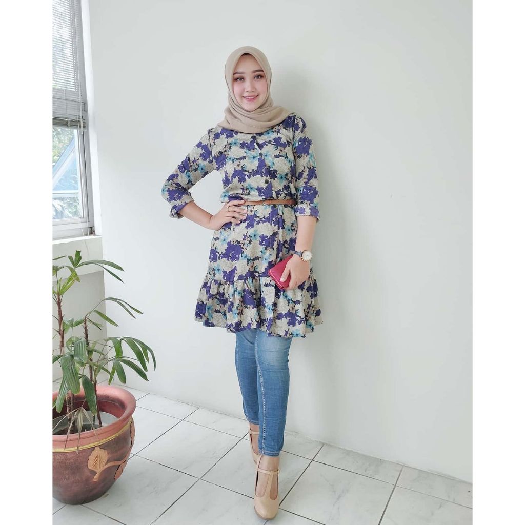 Tunik Wanita Motif Bunga Rempel Bawah