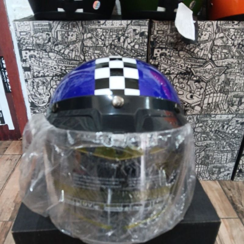 HELM GIGAS RETRO CLASIC