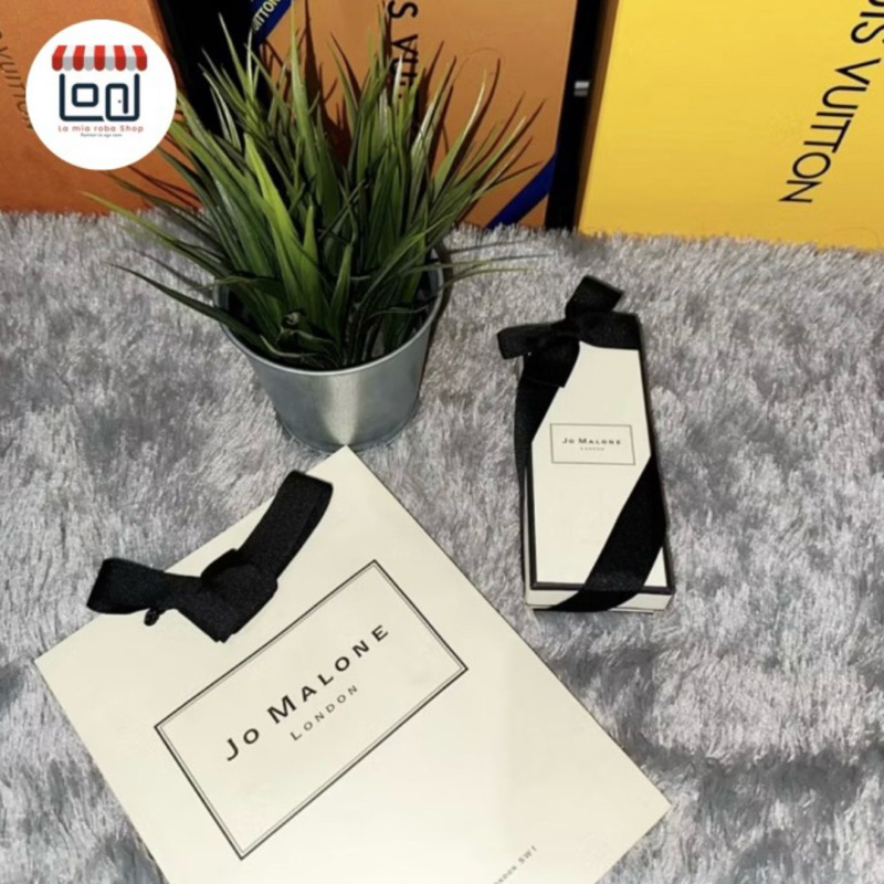 

Box Gift Small & Paper Bag Jo Malone