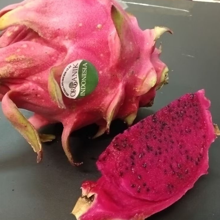

Buah Naga Merah Organik ~1 kg