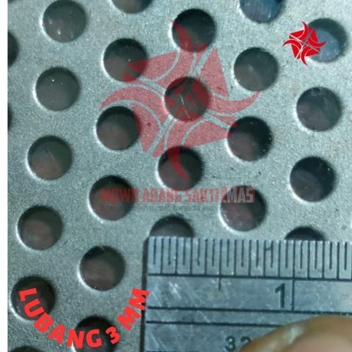 30x50 Cm Plat besi Lubang 3 mm tebal 1 mm