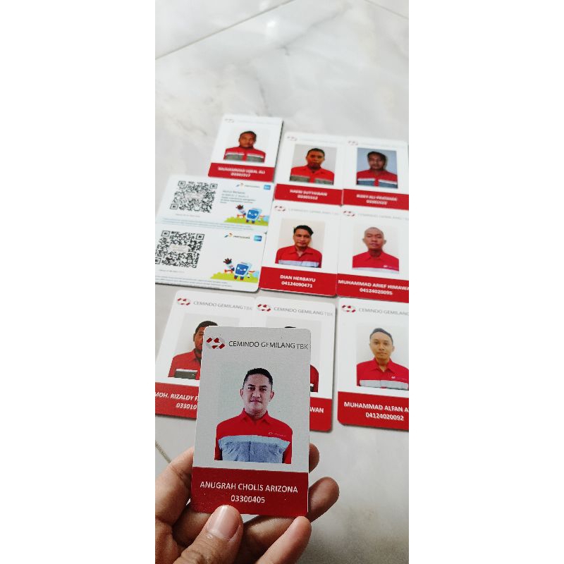 

id card uv