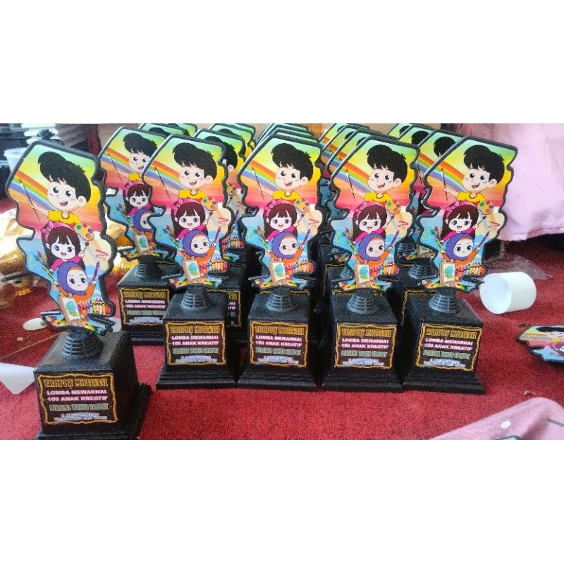 

piala mewarnai murah