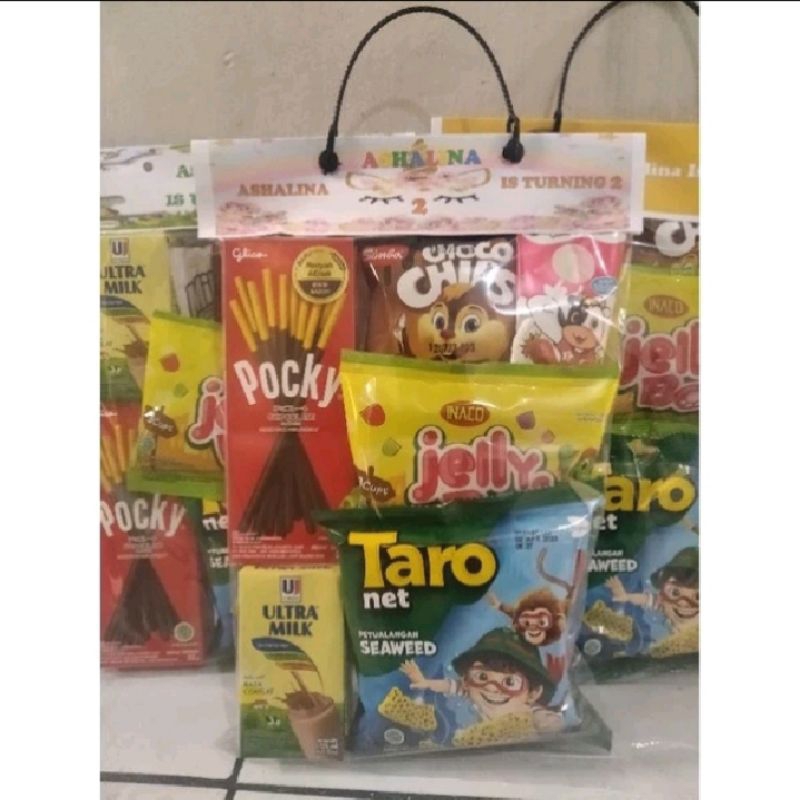 

30pcs Hampers Snack / Paket Snack (Label Costum)