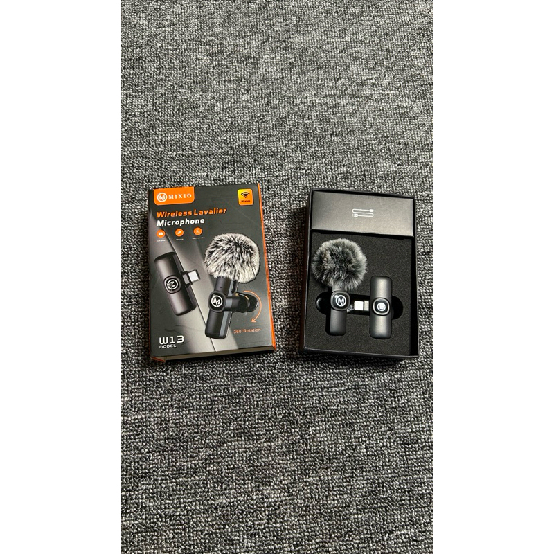 Preloved Like New MIXIO W13 Mic Wireless Clip On Lightning