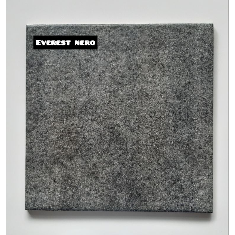 Keramik Lantai 40x40 Everest Nero