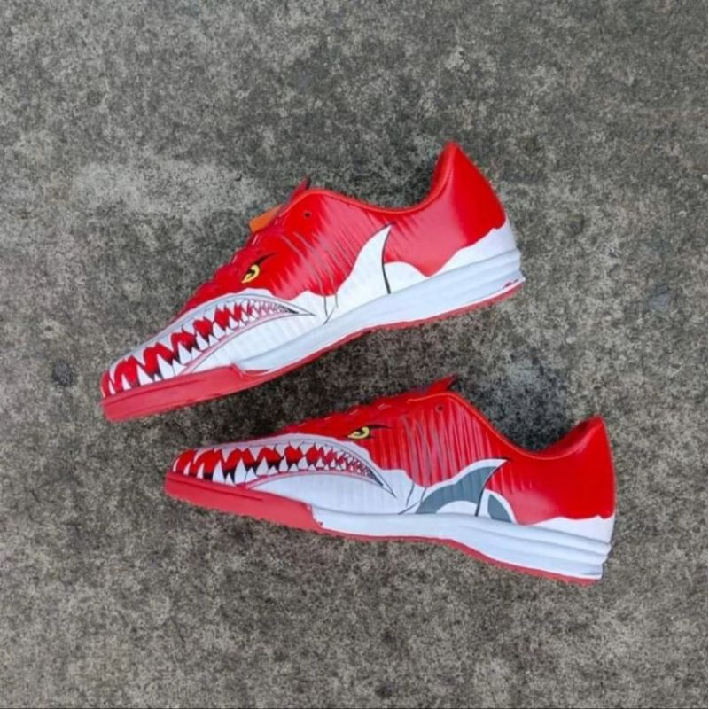 Sepatu Futsal Ortuseight Catalyst Requin FG Red White - Sepatu Futsal Ortuseight Hiu - 41