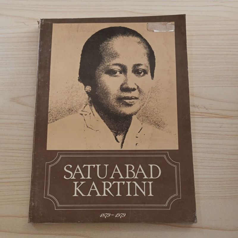BUKU SATU ABAD KARTINI 1879 1979