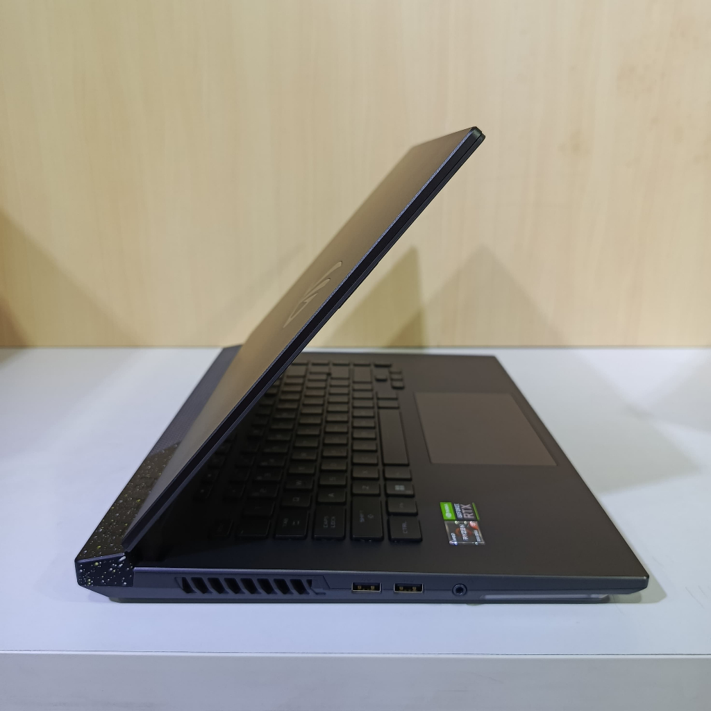 Asus Rog Strix G15 G513RW Amd Ryzen 9 6900HX 32GB 2TB RTX 3070-TI 15 Inch WQXGA Ips 165Hz RGB