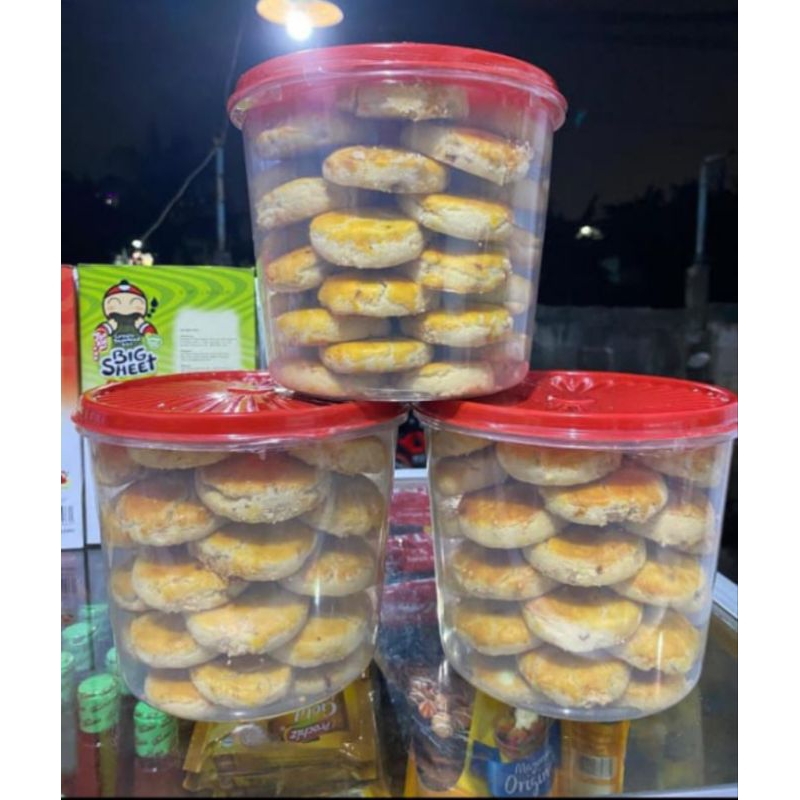 

Kue Kacang Toples ±1kg
