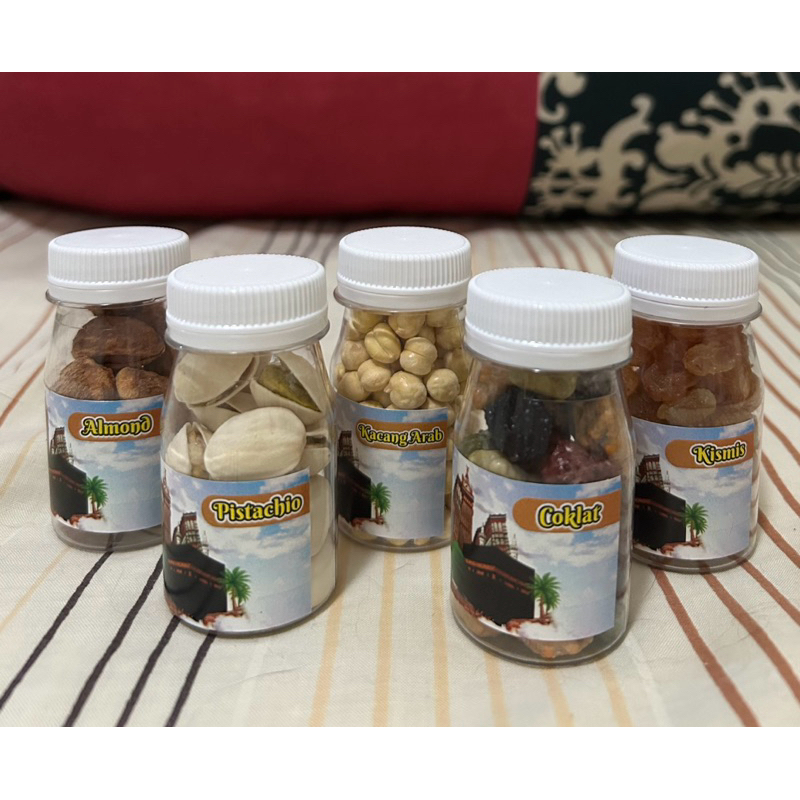 

Oleh Oleh Haji Umroh Kemasan Botol Kecil