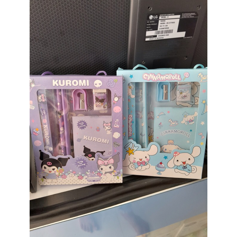 

Set Alat Tulis Sanrio Mini