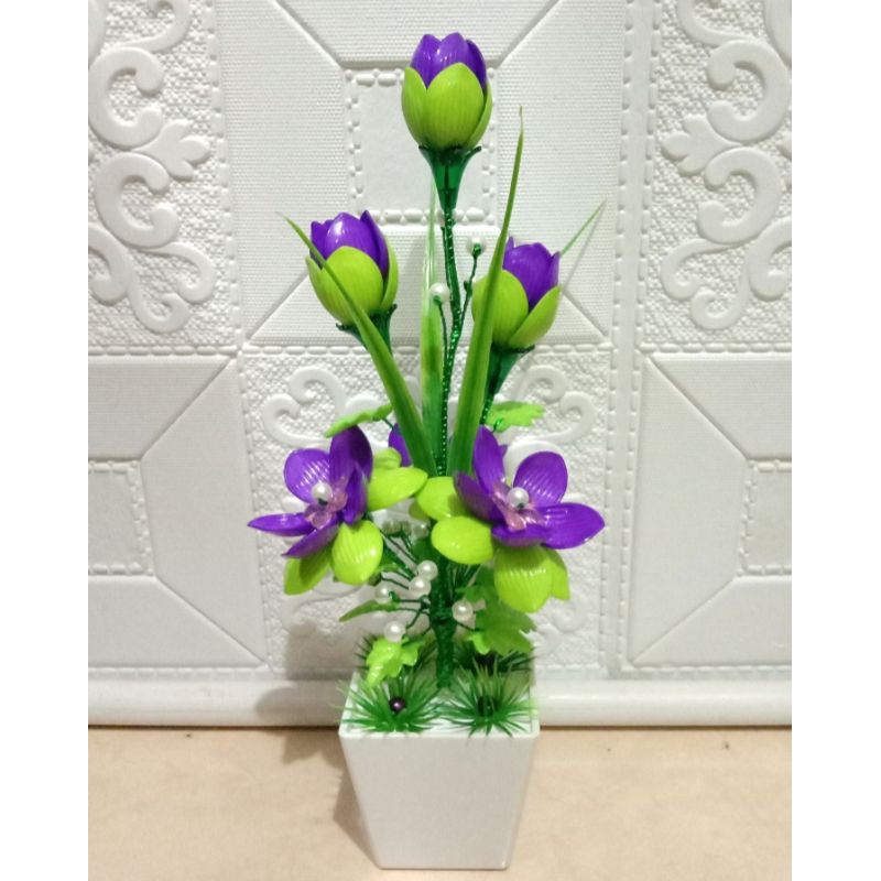 Bunga  hias tulip akrilik