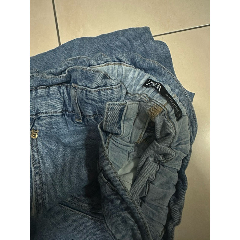 ZARA jeans size 42