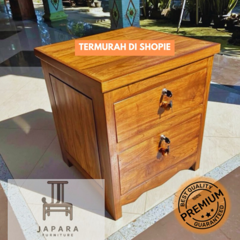 Nakas/ Bedside Table