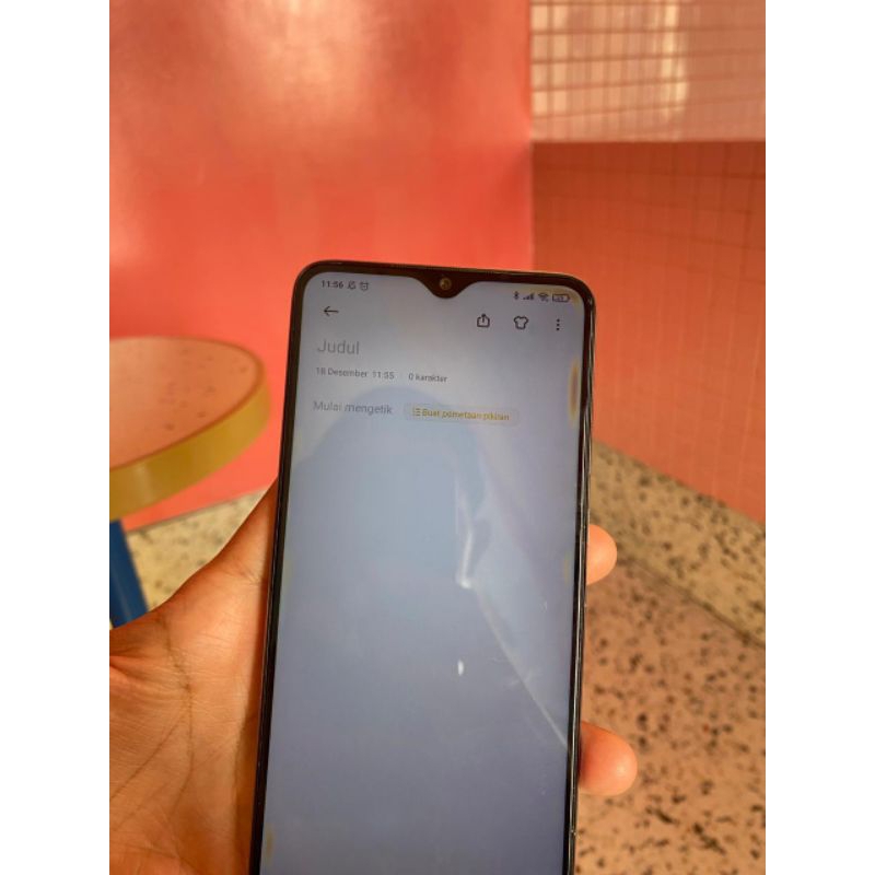 redmi note 8 pro minuss backdor pecah , lcd bayang bekas lem ga rapi