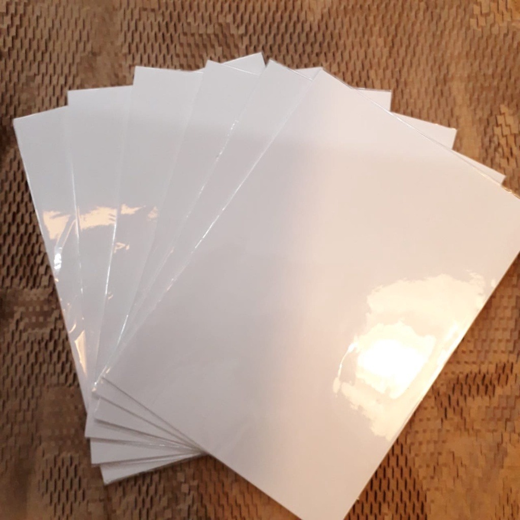 KERTAS KUNSTRUK / ART PAPER GLOSSY A4 : 210gsm