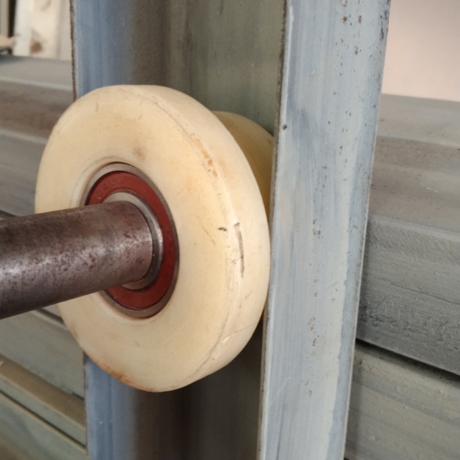 RODA LIFT BARANG UNTUK REL UNP 100MM