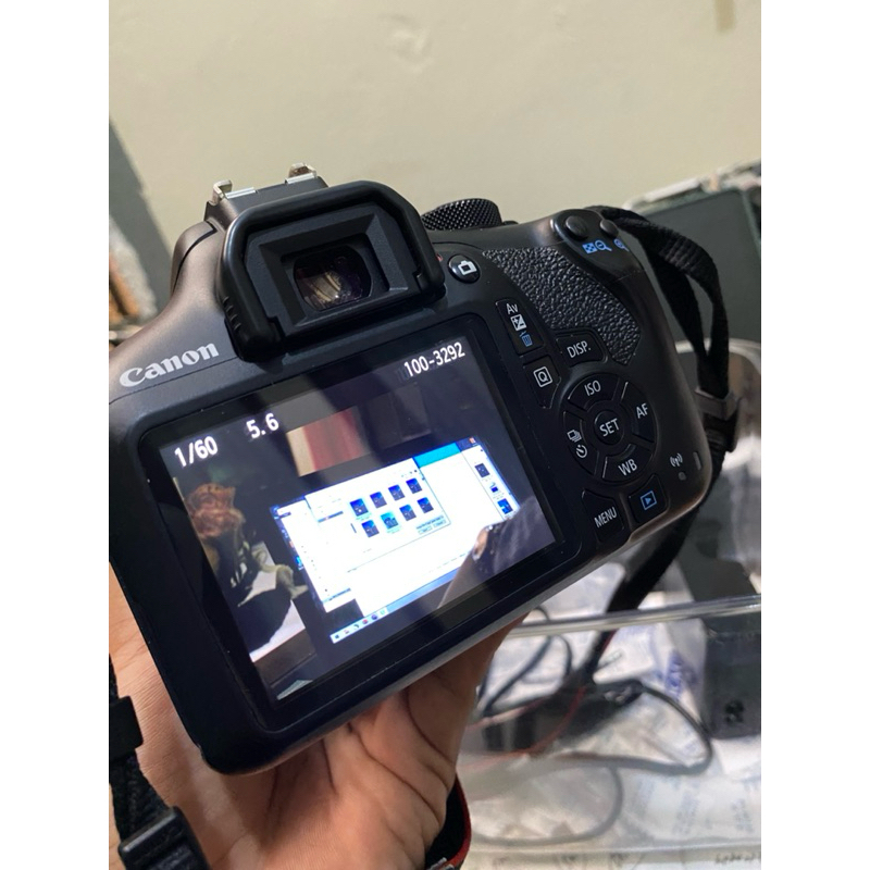 CANON EOS 1300D wifi/nfc