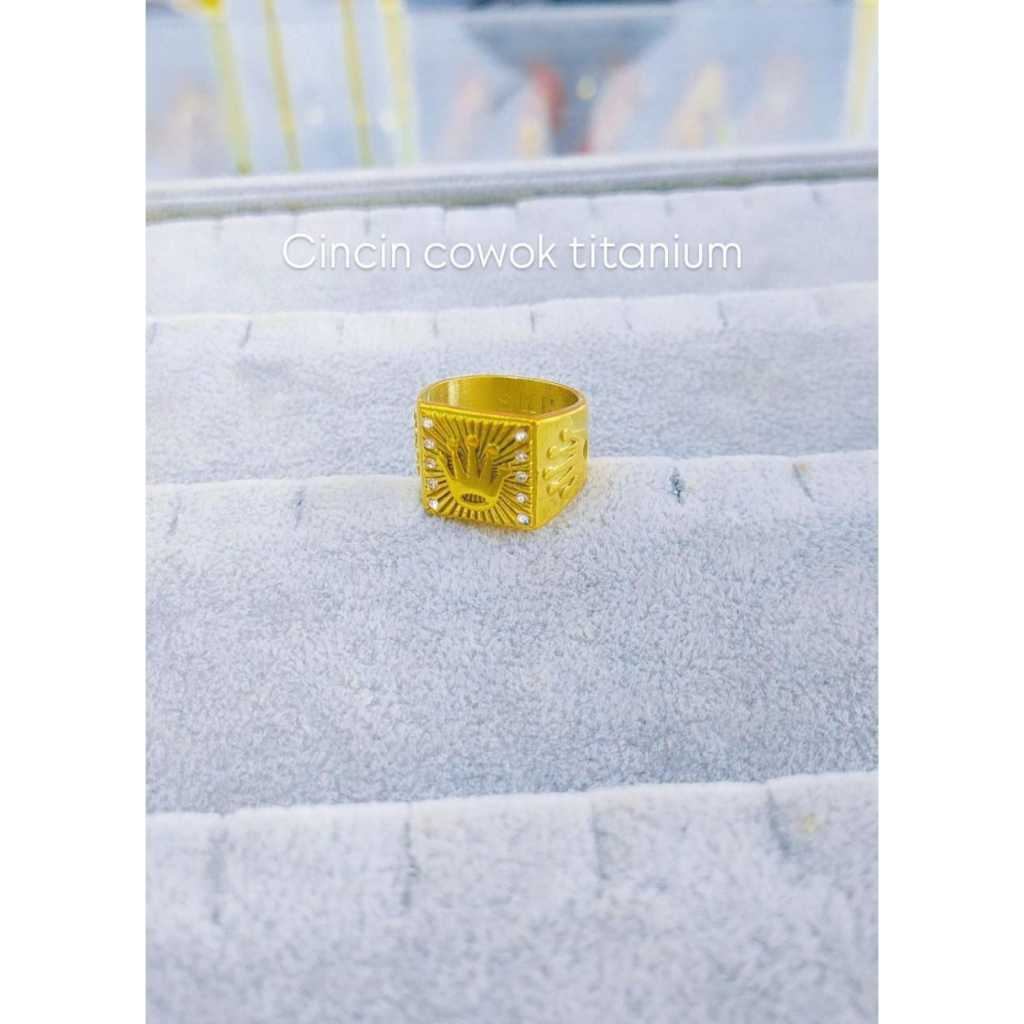 Cincin cowok titanium