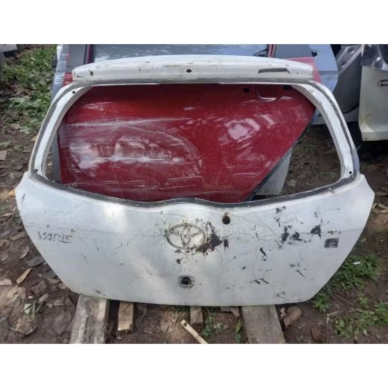 pintu bagasi toyota yaris 2006_2013