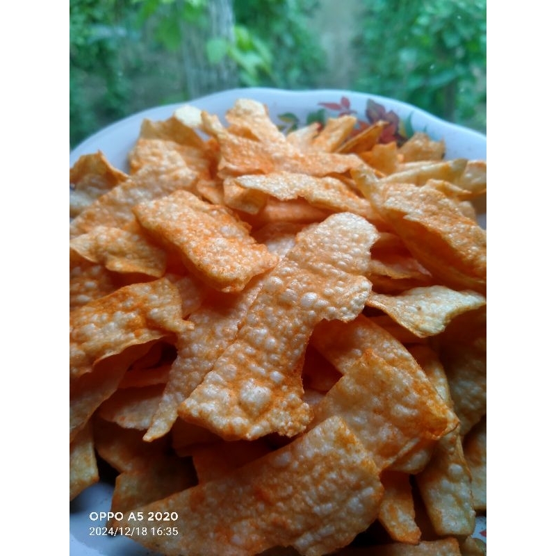 

Sekar_Shop07 Manggleng Keripik Singkong Mateng Rasa Original,Balado,Jagung Bakar, Pedas Manis 500