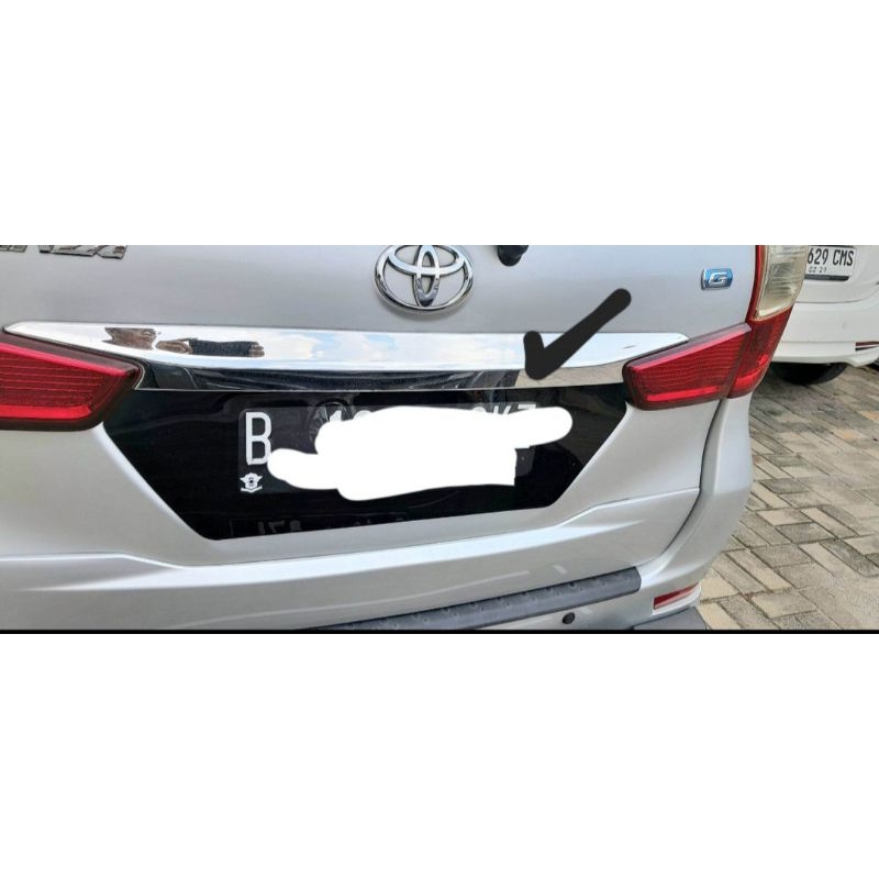 garnis trunklid/back lis avanza/xenia 2016-2019