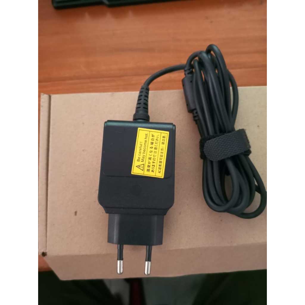 ADAPTOR CHARGER ASUS ORIGINAL 19V 1.58A 30W FOR ASUS EEE PC1011PX EXA1004EH AD82000