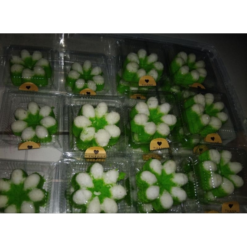 

KUE TRADISIONAL PUTU AYU isi 12 pcs