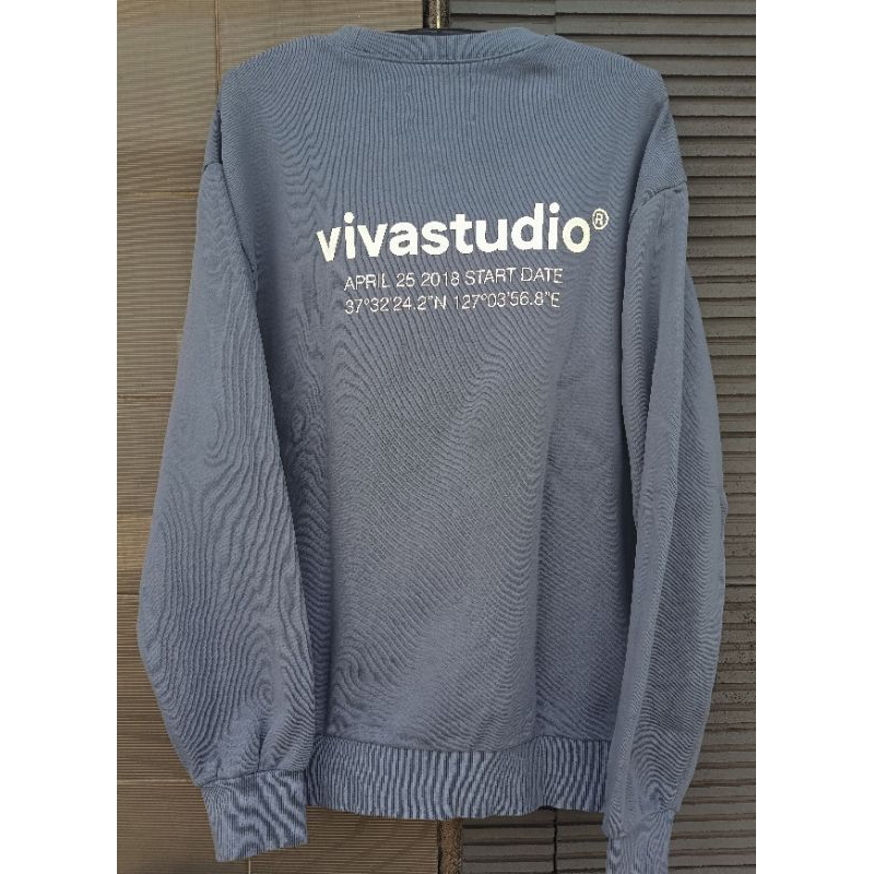 crewneck vivastudio