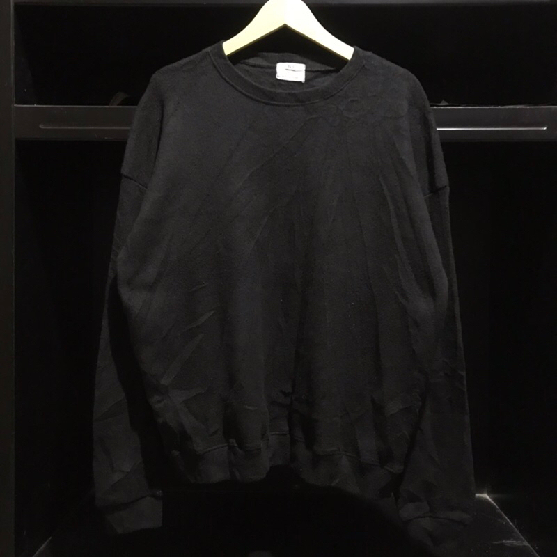 sweatshirt crewneck N.J clothing company 2nd