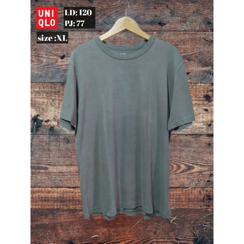uniqlo U