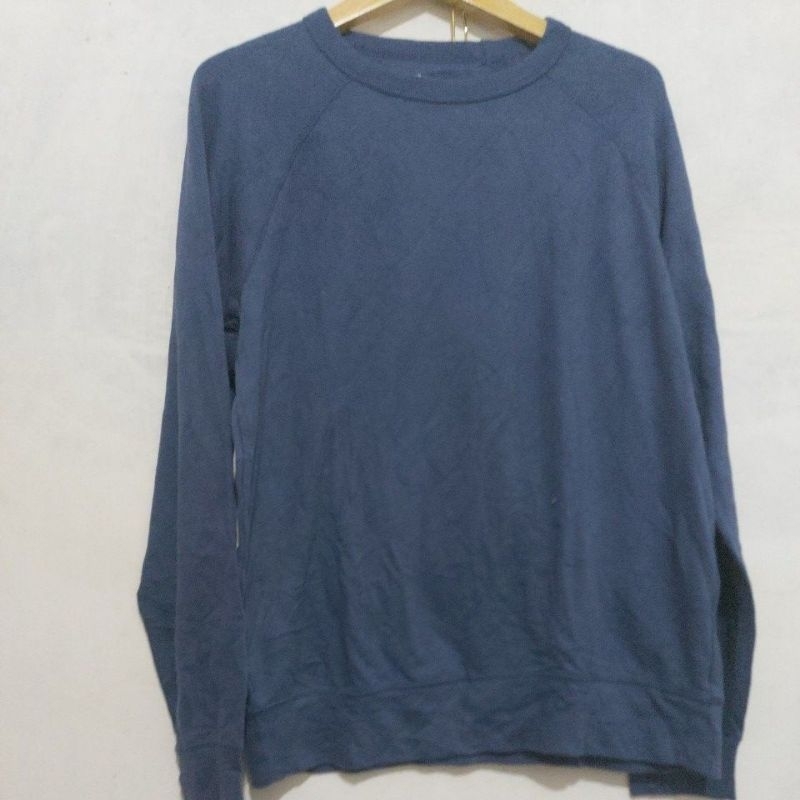 crewneck.UNIQLO