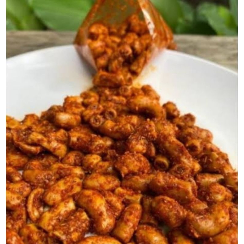 

makaroni bantat pedas daun jeruk kemasan 500g/cemilan pedas/makaroni