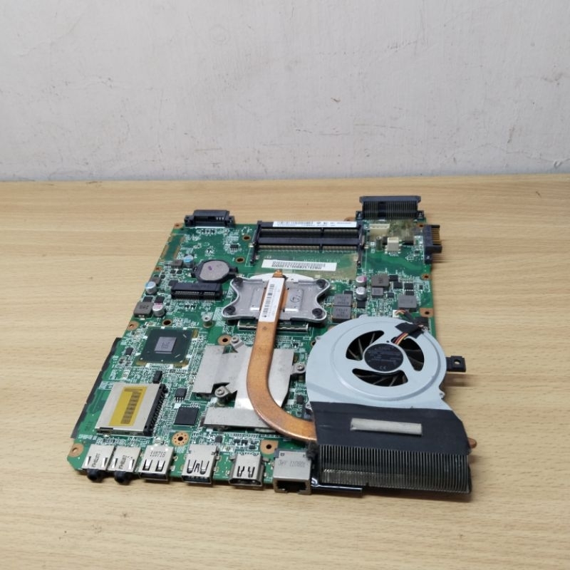 motherboard mainboard mobo normal laptop Toshiba Satellite L745 Nvidia