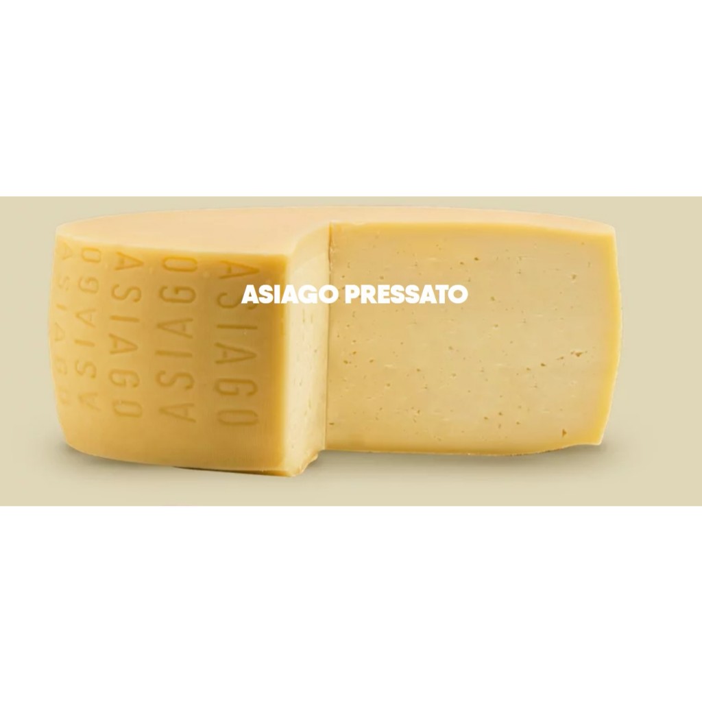 

Asiago 1/4 sv Pressato AMBROSI italian cheese/keju app 3.5 kg