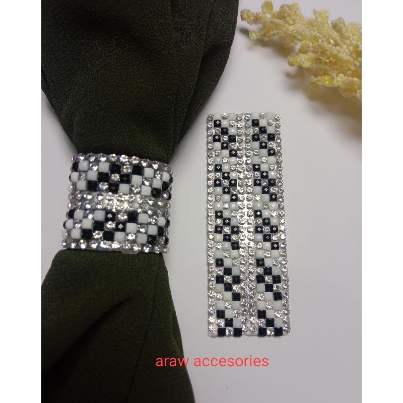 Bros ring hijab kolong lentur edisi hitam putih/cicin hijab, ring scarf warna hitam putih, aksesoris