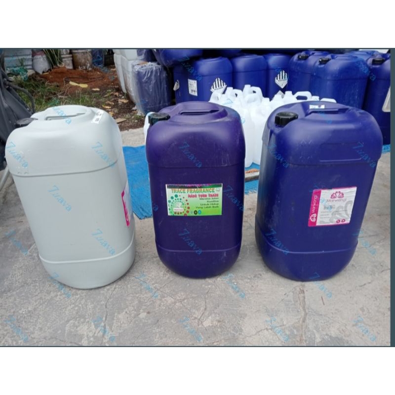 Jerigen 35 liter Bekas / Teng bentuk Kapsul warna Biru (**lubang STD) ex Parfum