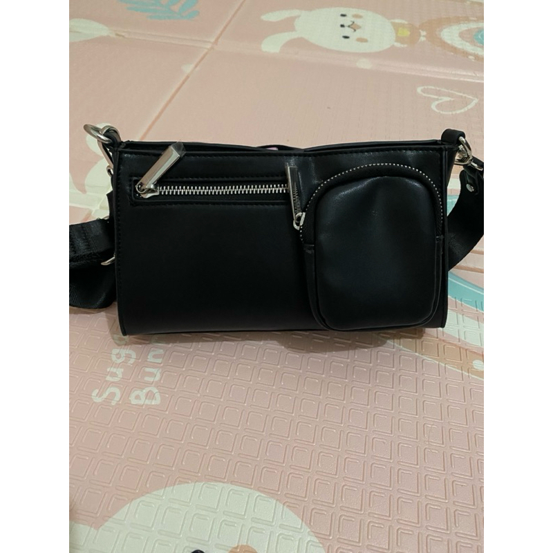 FOREVER21 SLING BAG