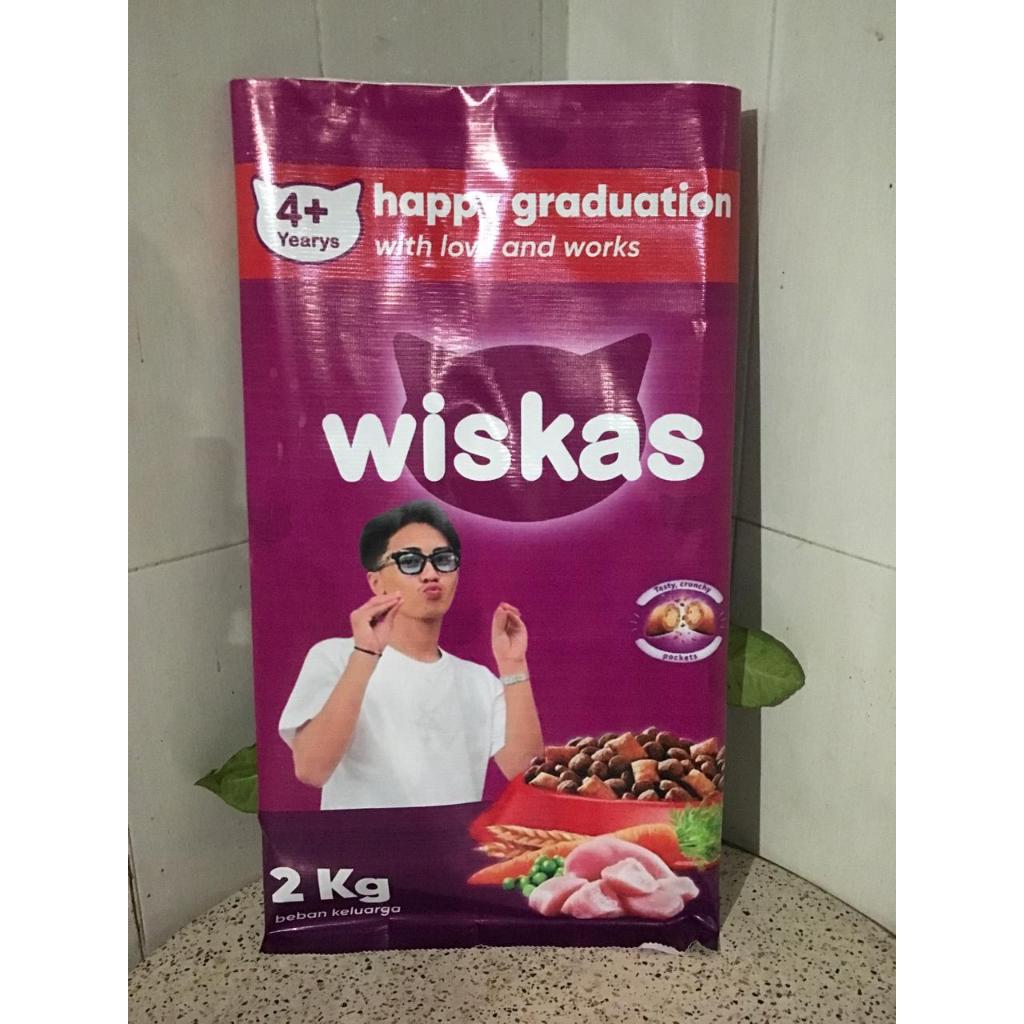 Pouch Snack Custom whiskas