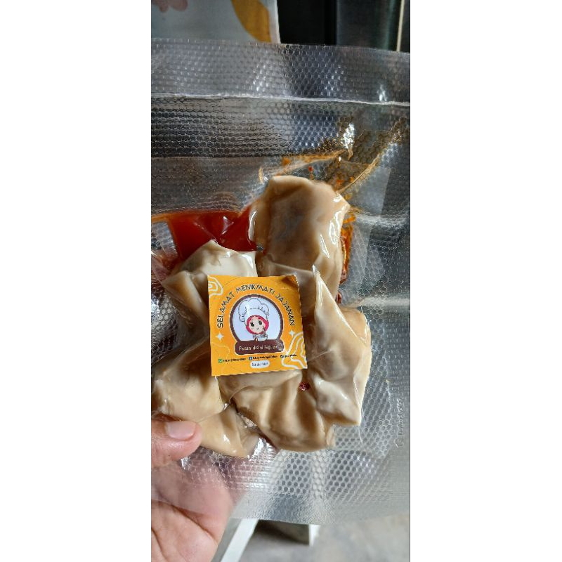 

Mie jebew, pangsit chili oil, Dimsum, dan Cireng